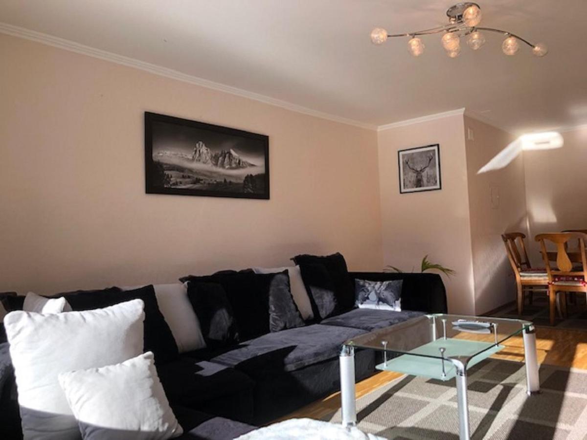 Plein Coeur De Montana Avec Parking Au Pied Du Ski-Lift! Apartment Кранс Монтана Екстериор снимка